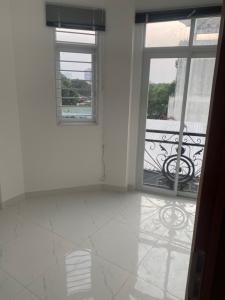 NHÀ 3 TẦNG 2 MẶT THOÁNG HẺM 5M XE HƠI ĐỖ CỬA. NỘI THẤT ĐẸP - CHO THUÊ 13TR HĐ CÒN 1 NĂM